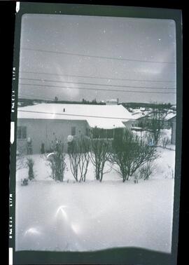 Une maison sous la neige